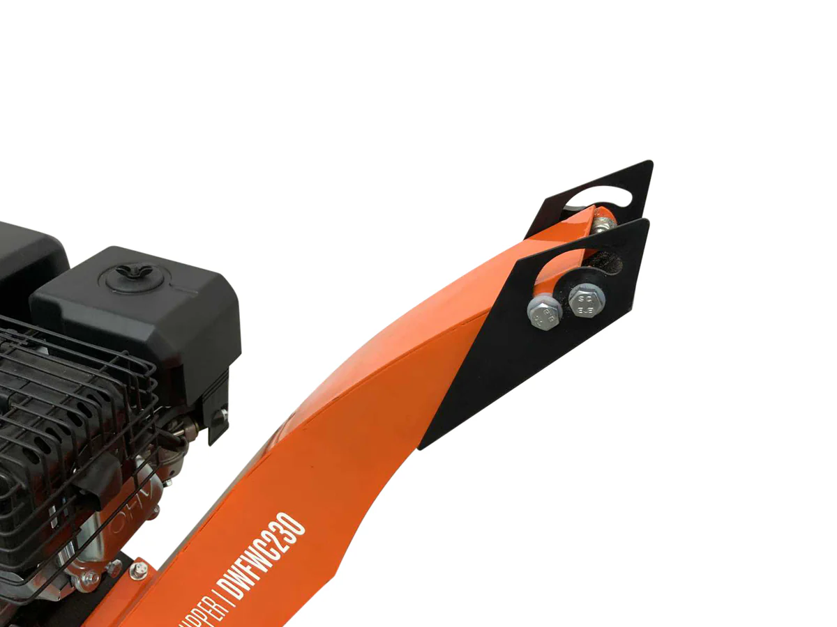 ხის ტოტების დამაქუცმაცებელი 7HP Daewoo DWFWC230